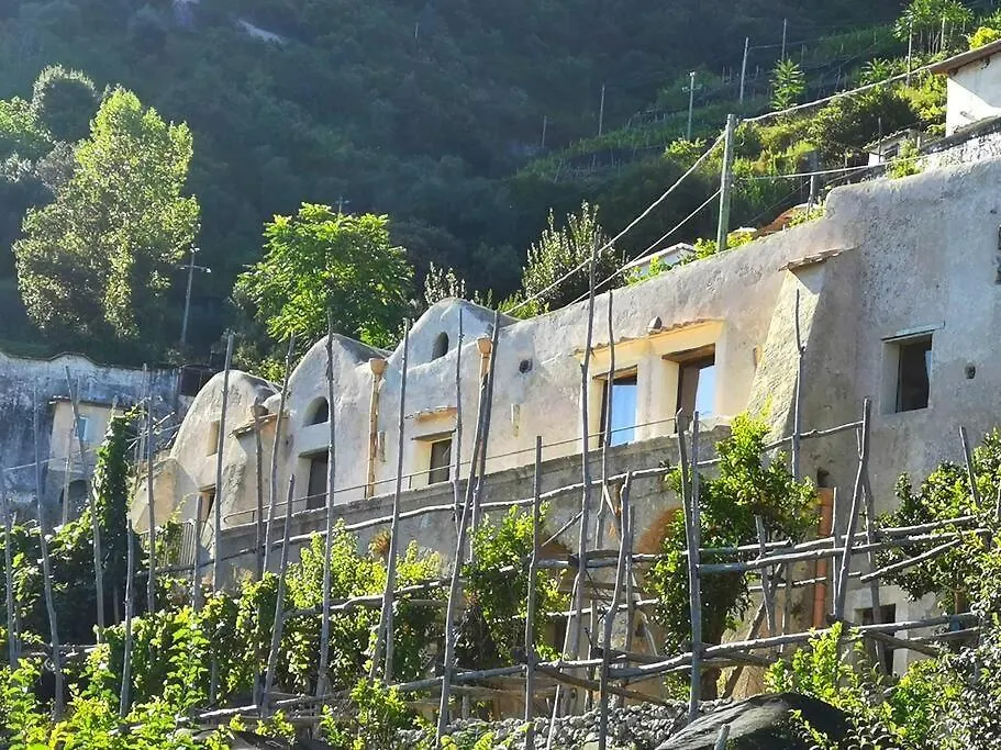 Aurora Apartment In Alma Domus Amalfi Italy